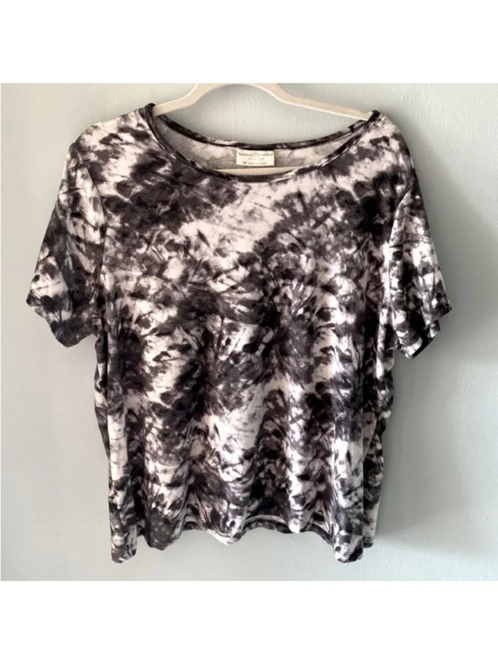 Black & White Tie Dye Shirt. Size 2X